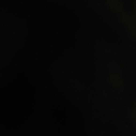 Meet your Posher, Cristy - Picture 2 of 2